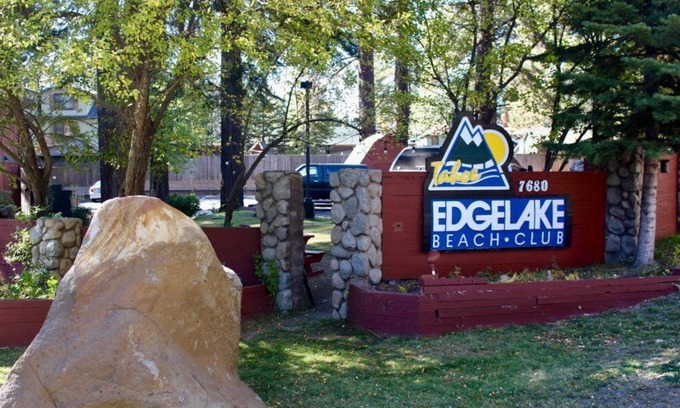 Kings Beach Resort | Spend Thanksgiving at Lake Tahoe North Shore at a Charming 2-bedroom resort