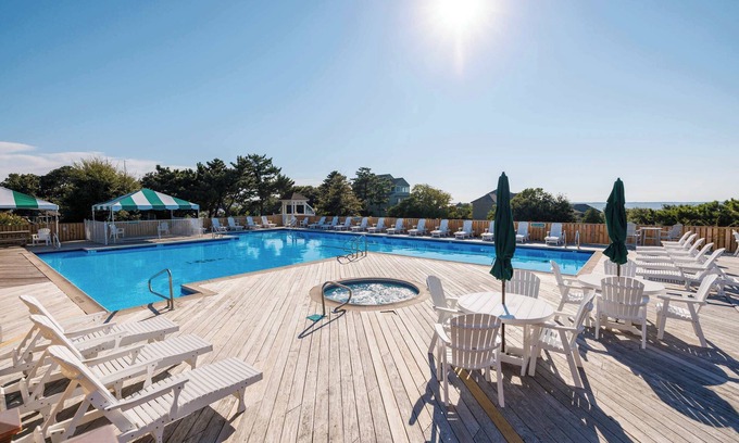 Colington House | Spendlove Oceanfront/Ships Watch, Duck NC