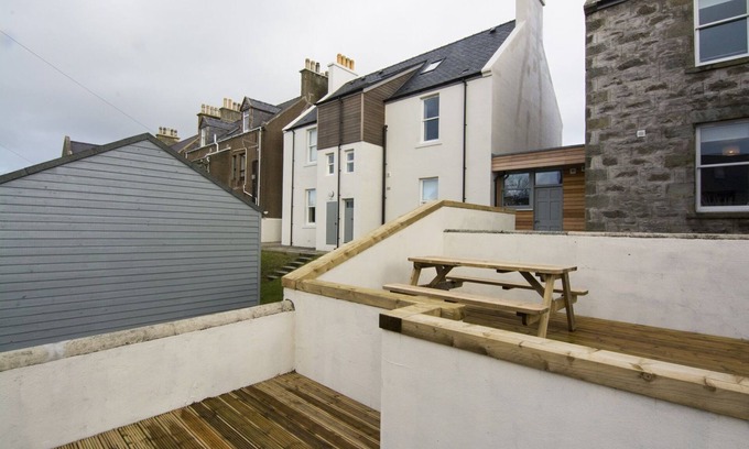 Lerwick Cottage | Spiggie - sleeps 4 guests in 1 bedroom