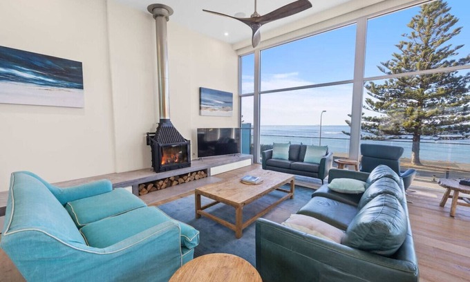 Encounter Bay House | Spilsbury Vista, Beachfront, Amazing Views