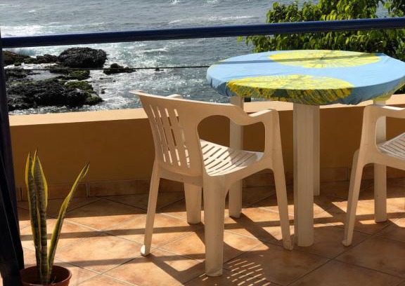 Praia Apartment | Splendid Guest Suite with Separate Private Ocean View Terrace