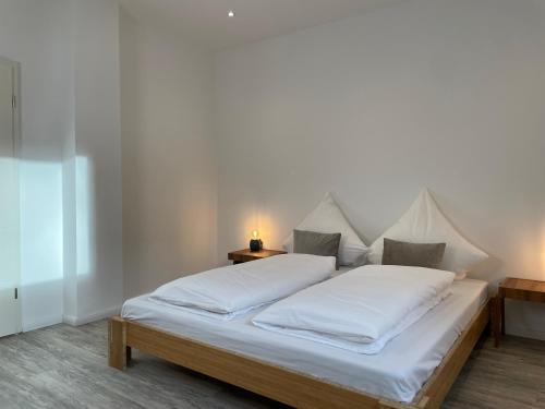 Linden-Nord Apartment | SPLENDID I Unique Spacious Apartment