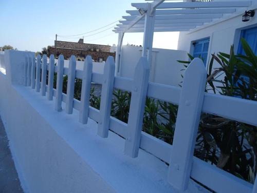 Monolithos Villa | Splendid Santorini Villa Bella Beach House 3 Bedrooms Private Terrace And Beautiful Sea Views Monolithos