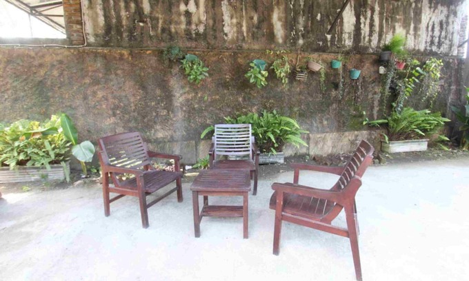Kecamatan Kediri Hotel | SPOT ON 93436 Penginapan Mekar Sari Near PT. Lombok Menara Energygas