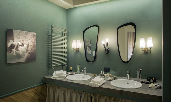 Rione III Colonna Apartment | SPOTinROME designer apartment and luxury, rome historic district III column