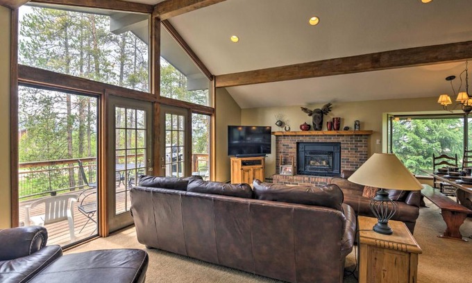 Fraser House | Sprawling Fraser Cabin with Private Hot Tub and Deck!