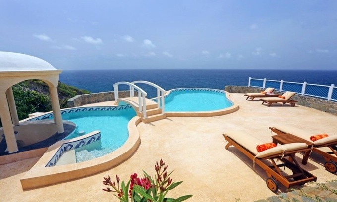 Sea Breeze Hills Villa | Sprawling Villa With Uninterrupted Sea Views - Equinox 4 Bedroom Villa by RedAwning