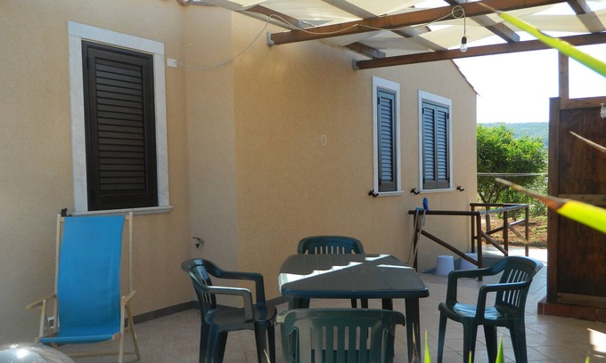 Custonaci House | SPRING-OFFER, in villa with garden and sea view