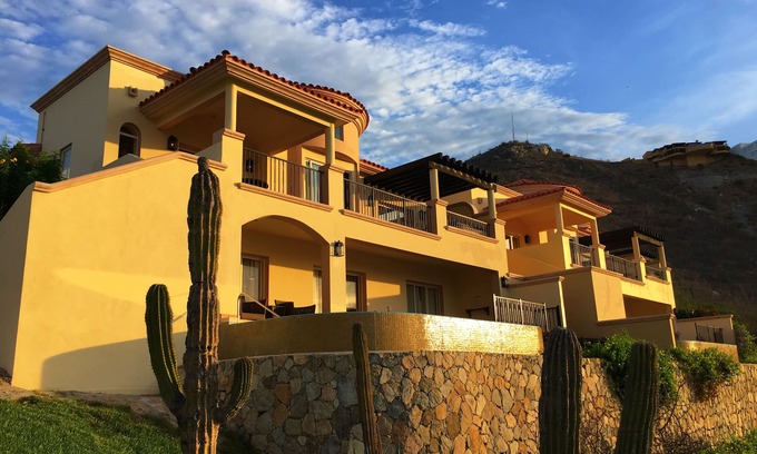 Pedregal House | SPRING-SUMMER DATES AVAILABLE IN 3 & 4-BEDROOM MONTECRISTO VILLA W. OPTION AI…