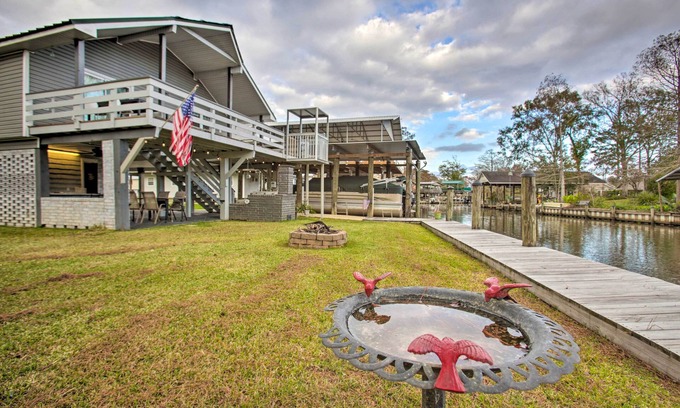 Springfield Cabin | Springfield Riverfront Cabin w/Boat Dock!