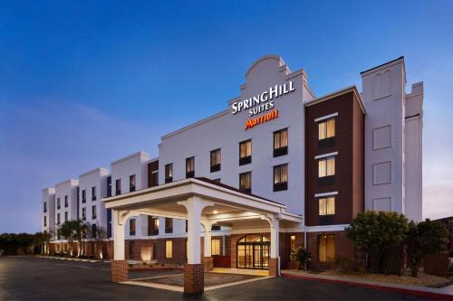 Downtown San Antonio Hotel | SpringHill Suites by Marriott San Antonio Downtown-Riverwalk Area