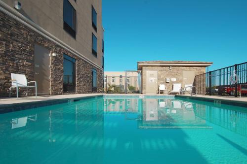 North Las Vegas Hotel | SpringHill Suites by Marriott Las Vegas North Speedway