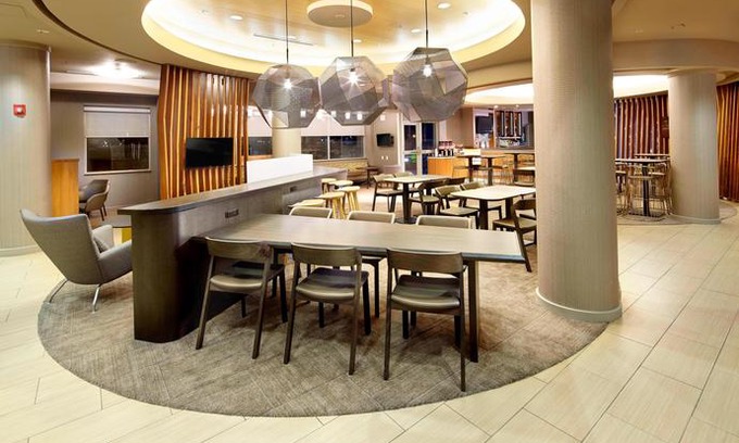 Waukegan Hotel | SpringHill Suites by Marriott Chicago Waukegan Gurnee