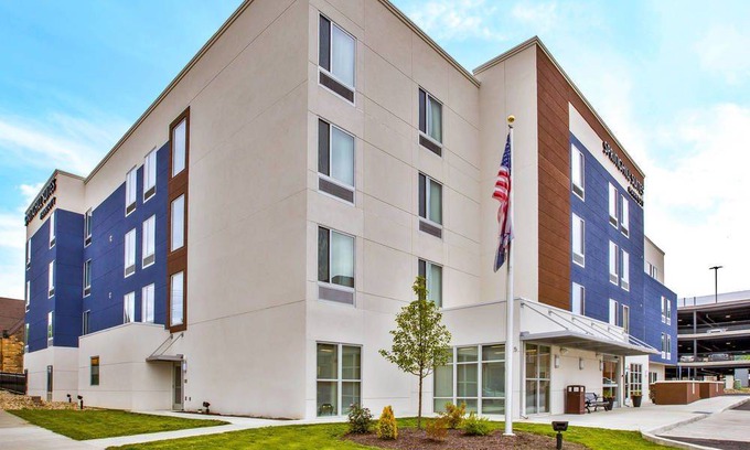 Butler Hotel | SpringHill Suites by Marriott Pittsburgh Butler/Centre City