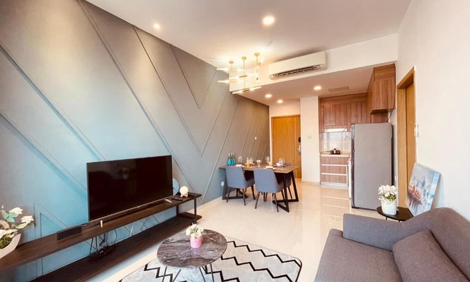 Phnom Penh City Centre Hotel | SRT Suites - The Skyline