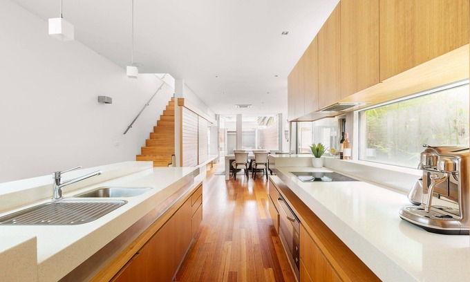 Albert Park House | St Aubin (Heated Pool)