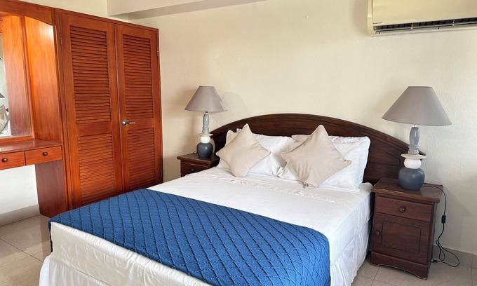 St. Lawrence Gap Apartment | St. Lawrence Suites - Suite Five
