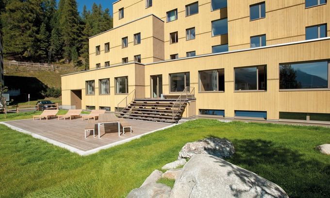 St. Moritz Hotel | St. Moritz Youth Hostel