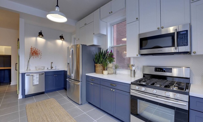 Riverview Apartment | St. Paul Riverview Home