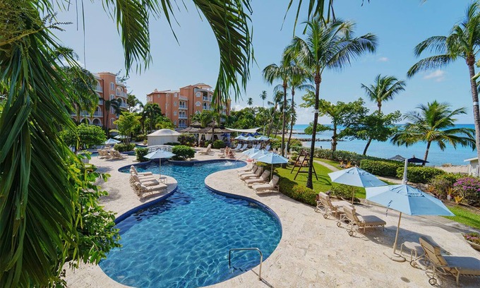 Little Battaleys Apartment | St Peter's Bay 211 - Chic Modern Condo