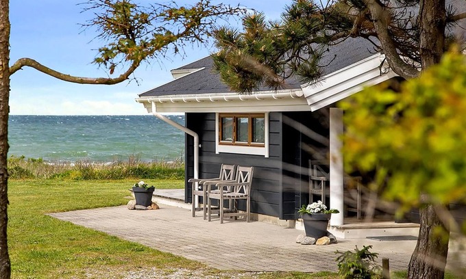 Gedser House | "Stacie" - 10m from the sea by Interhome