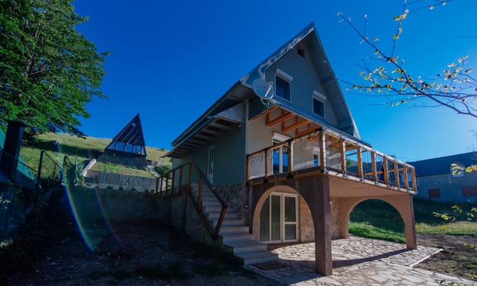 Niksic Municipality Ski Chalet | Stairway - Vučje