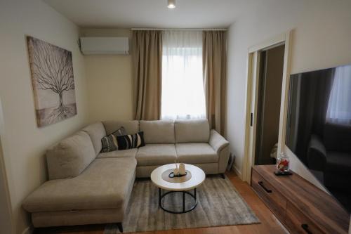 Leon Apartment | Stan na dan Bulevar