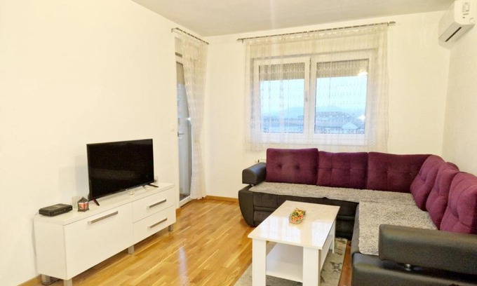 Doboj Apartment | Stan na dan, Doboj