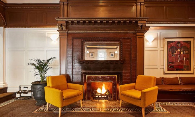 Gayborhood Hotel | Standard Queen Space, The Alexander Inn, Charming Design, Central Philly
