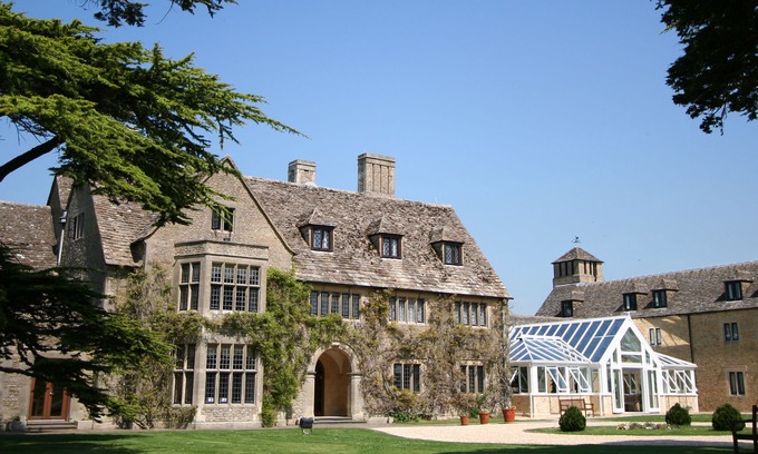 Blunsdon Hotel | Stanton House Hotel