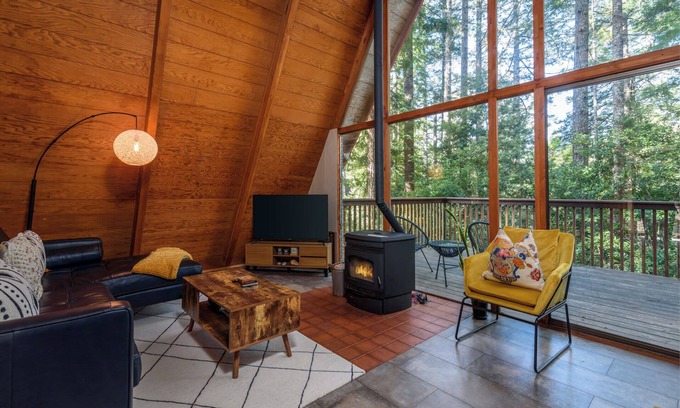 Gualala House | Star Nest | Secluded Forest Property