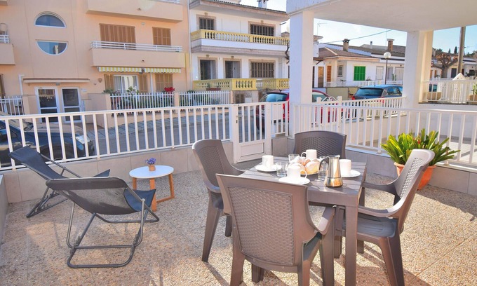 Can Picafort Ski Chalet | Starfish 146 holiday home with terrace, air conditioning and WiFi