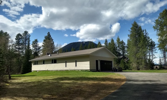 West Glacier House | Stay at Glacier's Doorstep! Just a minute or two from the park's west entrance.