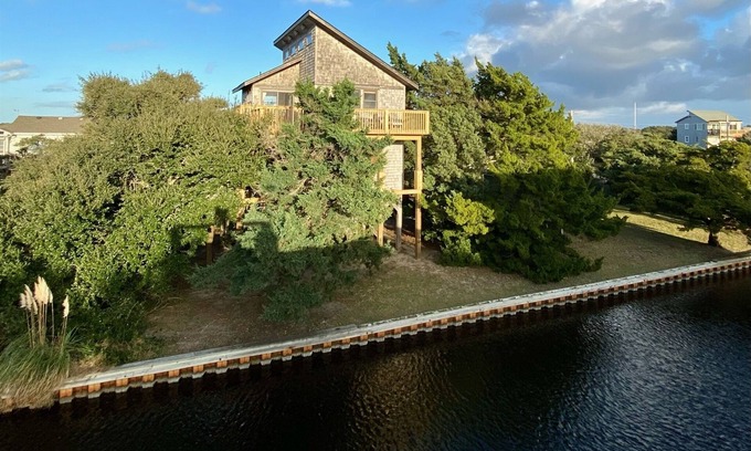 Frisco Cottage | Stay at Sound Rider and Go Kayaking out your back door!