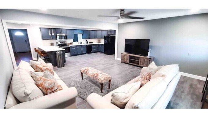 Lubbock House | Stay for 8 in Lubbock!