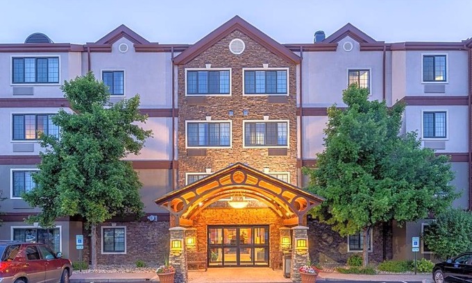 Davenport Hotel | Staybridge Suites Davenport, an IHG Hotel