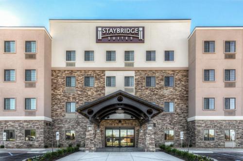Maryland Heights Hotel | Staybridge Suites St Louis - Westport by IHG