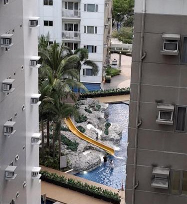 CSJDM Apartment | Staycation Modern & Convenient