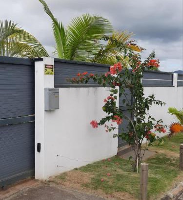 Centre de Flacq Apartment | Staycation Wandre