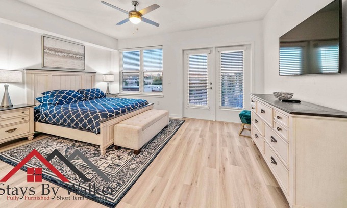 Cherry Condo | StaysByWalker Midtown Studio - Prime Location!