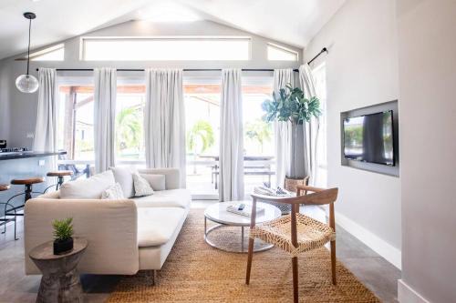 Las Escobas del Venado House | Steps From Ocean Couple's Getaway Private Villa