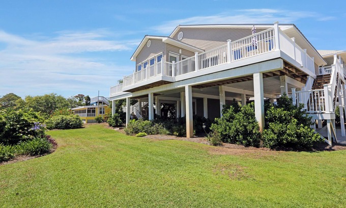 Indian Pass House | Steps From The Beach, Great Deck Space, Open Floorplan ~ Sweet Home Apalachee