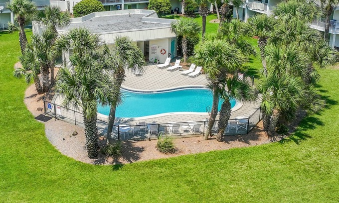Miramar Beach House | Steps to Beach & Pool 2BR Family Townhome ~ Summerhouse #13