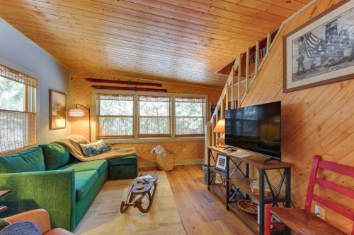 Ludlow House | Steps to Lake, 2 Mi to Slopes Cozy Okemo Cabin