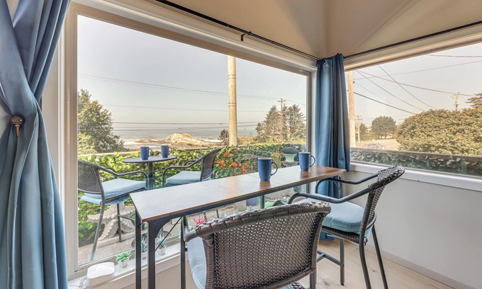 Depoe Bay Apartment | Steps to Pirate Cove: Oregon Coast Condo w/View