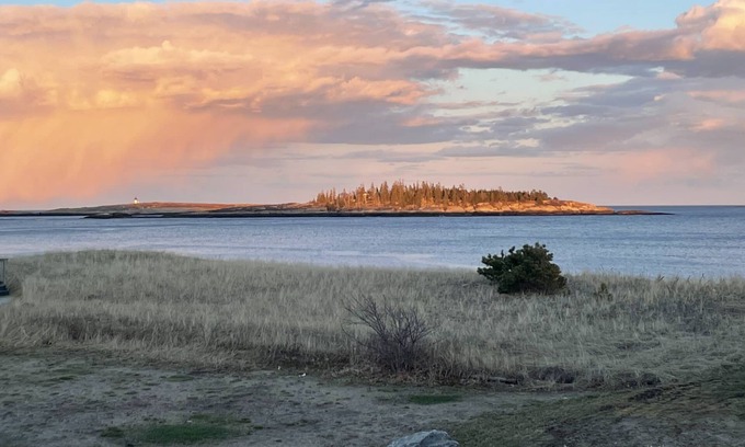 Phippsburg House | Steps to Popham Beach!