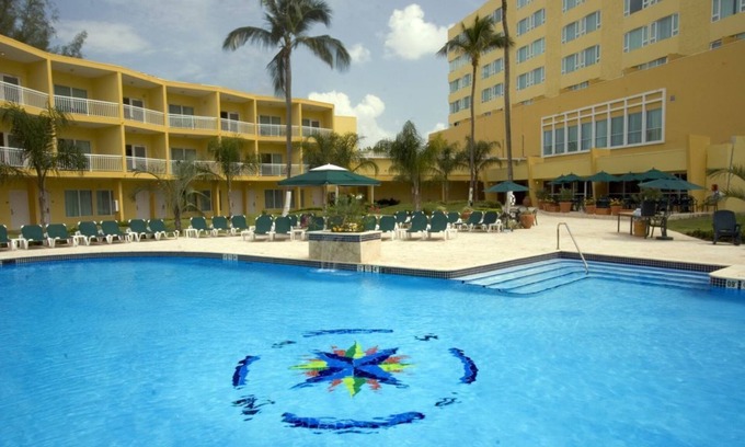 Isla Verde House | Steps to The Beach! 2 Serene Units, Near Botanical Garden, Boating, Fishing