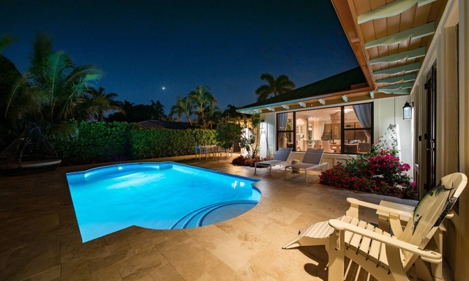Delray Beach Shores House | Steps to the beach and 2 mins drive to Atlantic Ave