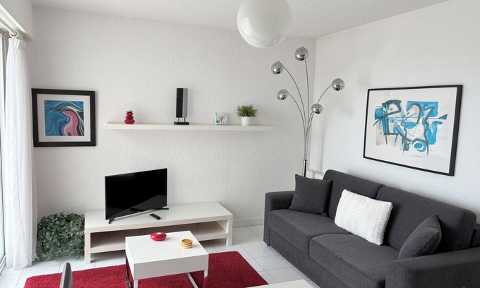 Tregastel Apartment | "STERNES" Trégastel sea beach 40 m from the water Côte Granit Rose
