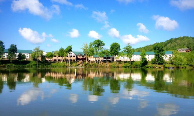 Roanoke Hotel | Stonewall Resort